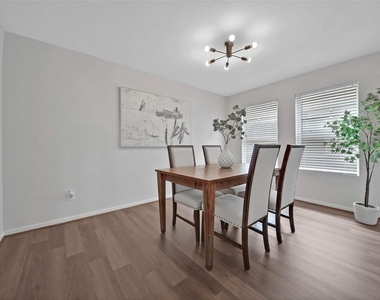 3022 Madison Elm Street - Photo Thumbnail 12