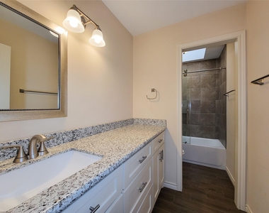 12800 Briar Forest Drive - Photo Thumbnail 35