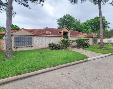 12800 Briar Forest Drive - Photo Thumbnail 1