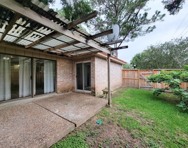 12800 Briar Forest Drive - Photo Thumbnail 30
