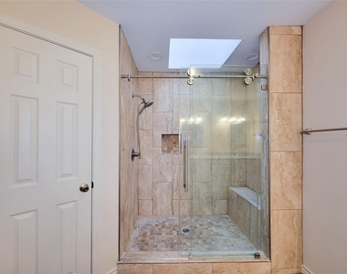 12800 Briar Forest Drive - Photo Thumbnail 27