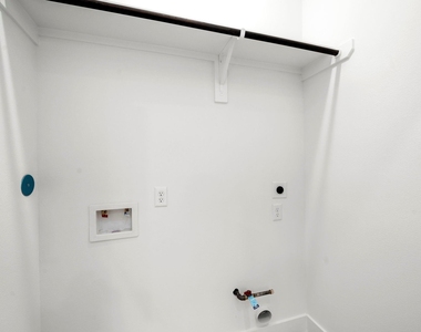 5516 Hardy Street - Photo Thumbnail 21