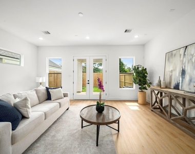5516 Hardy Street - Photo Thumbnail 6