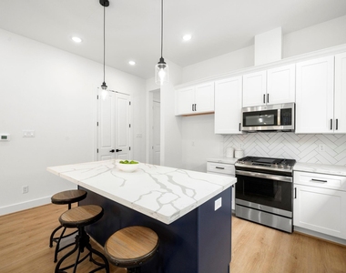 5516 Hardy Street - Photo Thumbnail 10