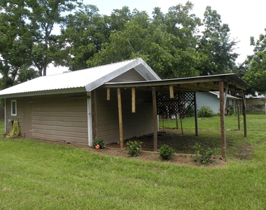 319 N Hunt Street N - Photo Thumbnail 11
