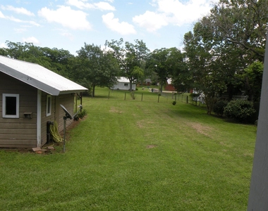 319 N Hunt Street N - Photo Thumbnail 12