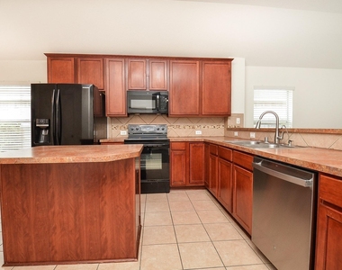 7038 Cornflower Lane - Photo Thumbnail 12
