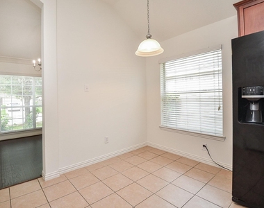 7038 Cornflower Lane - Photo Thumbnail 13