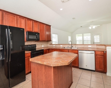 7038 Cornflower Lane - Photo Thumbnail 11