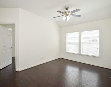 7038 Cornflower Lane - Photo Thumbnail 25