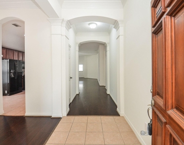 7038 Cornflower Lane - Photo Thumbnail 3