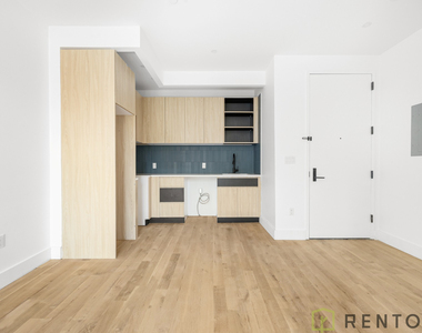 624 Metropolitan Avenue - Photo Thumbnail 7