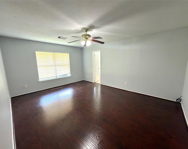 15518 Evergreen Grove Drive - Photo Thumbnail 11