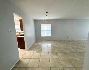 15518 Evergreen Grove Drive - Photo Thumbnail 4