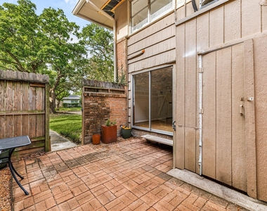 4018 Blue Bonnet Boulevard - Photo Thumbnail 22