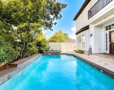 2124 Nantucket Drive - Photo Thumbnail 1
