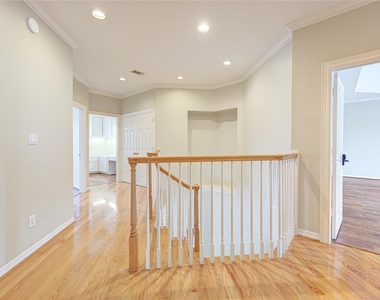 2124 Nantucket Drive - Photo Thumbnail 14