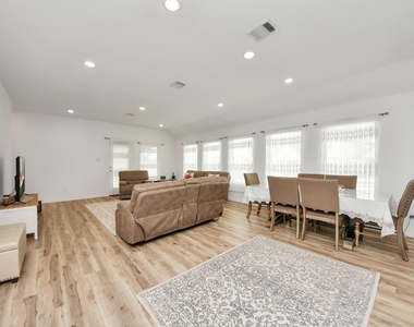 21927 Citrus Grove Court - Photo Thumbnail 17