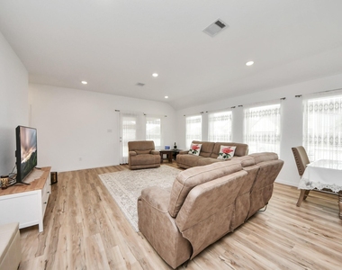 21927 Citrus Grove Court - Photo Thumbnail 19