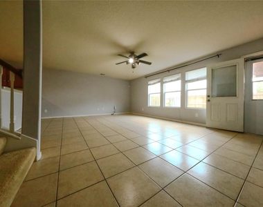 18439 Ranch View Trail - Photo Thumbnail 3