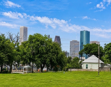 1504 Weber Street - Photo Thumbnail 1