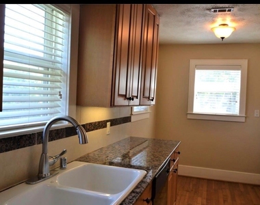 1505 Mcduffie Street - Photo Thumbnail 12