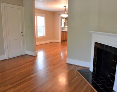 1505 Mcduffie Street - Photo Thumbnail 7