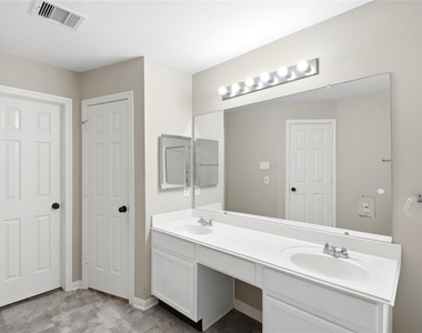 3924 Highland Vale Court - Photo Thumbnail 35