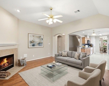 3924 Highland Vale Court - Photo Thumbnail 6