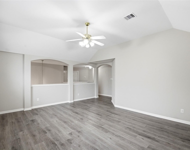 3924 Highland Vale Court - Photo Thumbnail 16