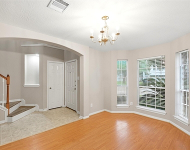 3924 Highland Vale Court - Photo Thumbnail 12