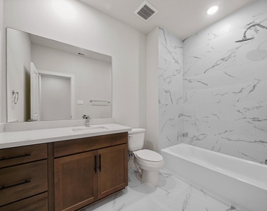1518 Colonial Gorge Drive - Photo Thumbnail 28