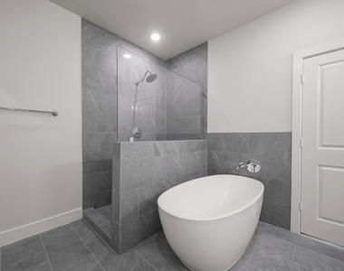 1518 Colonial Gorge Drive - Photo Thumbnail 20