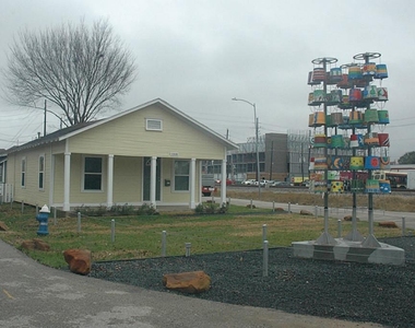 4809 Eli Street - Photo Thumbnail 9