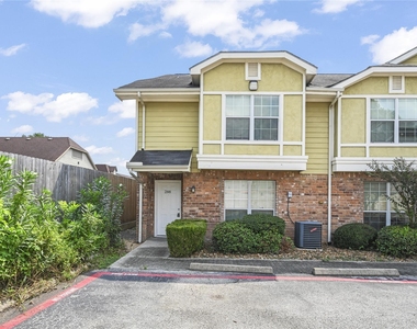 1520 Sherwood Forest Street - Photo Thumbnail 39