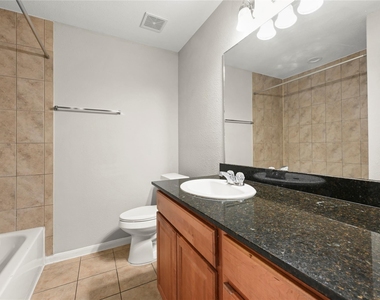 1520 Sherwood Forest Street - Photo Thumbnail 10
