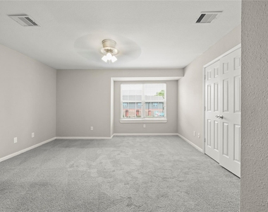 1520 Sherwood Forest Street - Photo Thumbnail 8