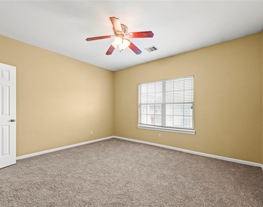 1520 Sherwood Forest Street - Photo Thumbnail 19