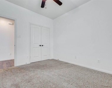 1511 Evermore Manor Lane - Photo Thumbnail 13