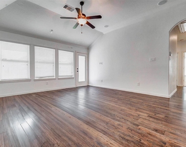1511 Evermore Manor Lane - Photo Thumbnail 8