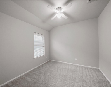 10711 Ashlesha Lane - Photo Thumbnail 16