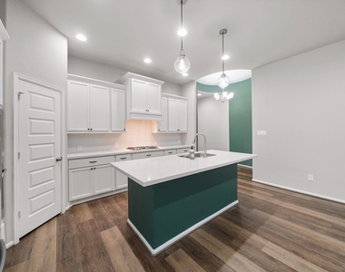 10711 Ashlesha Lane - Photo Thumbnail 7
