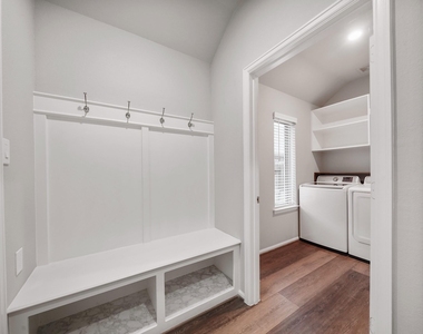 10711 Ashlesha Lane - Photo Thumbnail 2