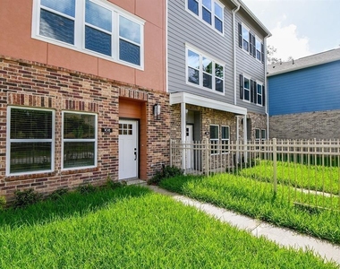 5262 Ella Boulevard - Photo Thumbnail 14