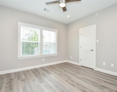 5262 Ella Boulevard - Photo Thumbnail 28