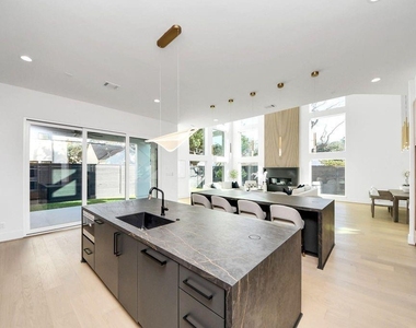 2232 Swift Boulevard - Photo Thumbnail 10