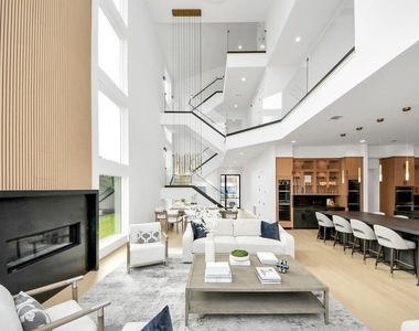 2232 Swift Boulevard - Photo Thumbnail 8