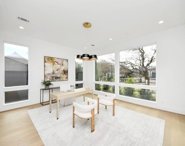 2232 Swift Boulevard - Photo Thumbnail 2