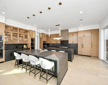 2232 Swift Boulevard - Photo Thumbnail 14