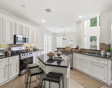 26227 Bright Dawn Court - Photo Thumbnail 8